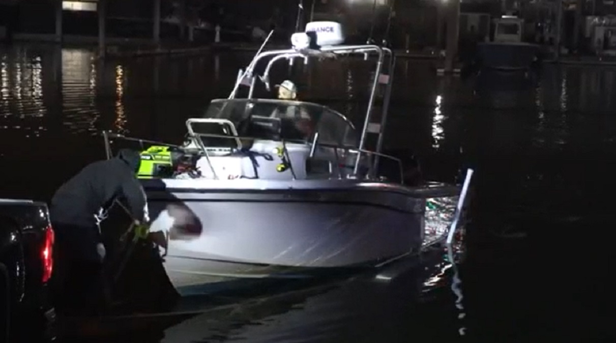 I m never going out on that boat again : Sinking squidding vessel