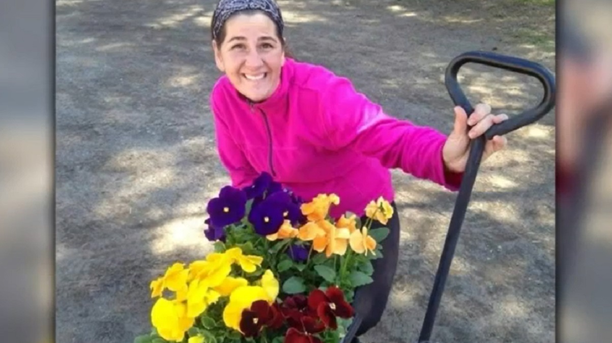 Marblehead woman charged with homicide after fatal farm stand crash