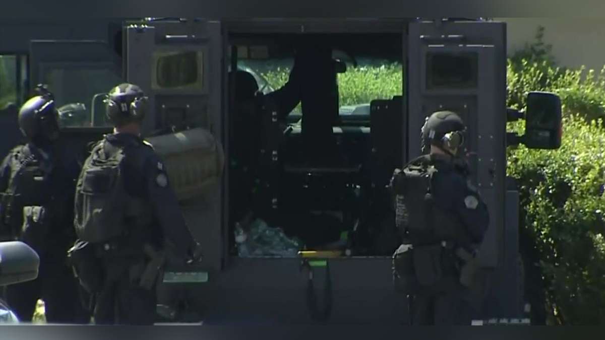 Suspect in custody after Salem SWAT standoff - Boston News, Weather ...