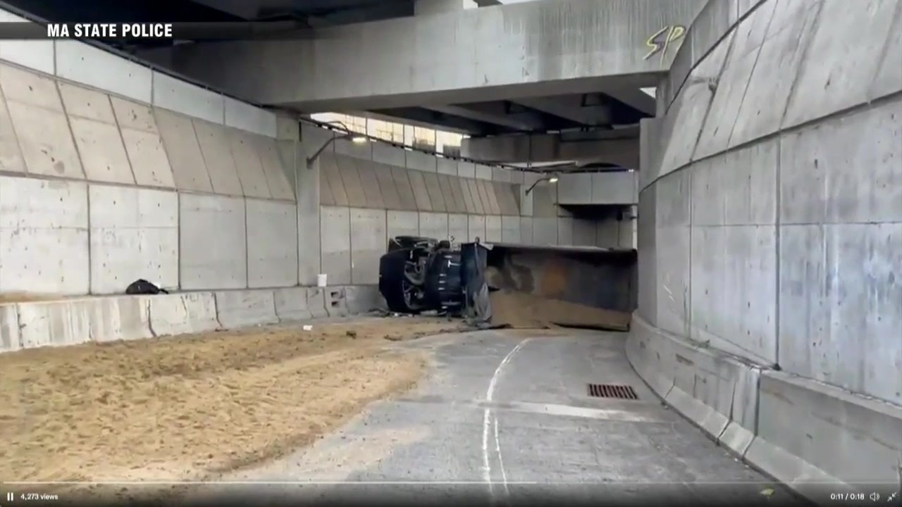 Dump truck spilled dirt on roadway, temporarily closing I93 ramp to