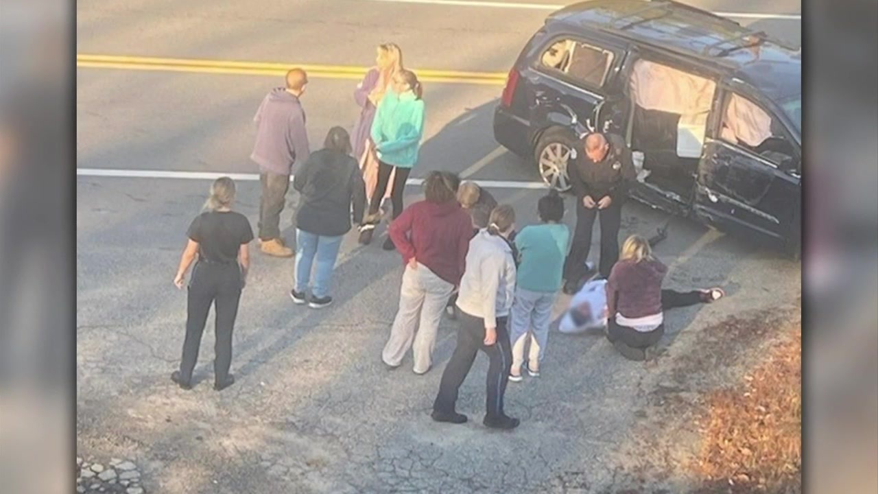 Driver with stab wounds crashes car into telephone pole in Billerica