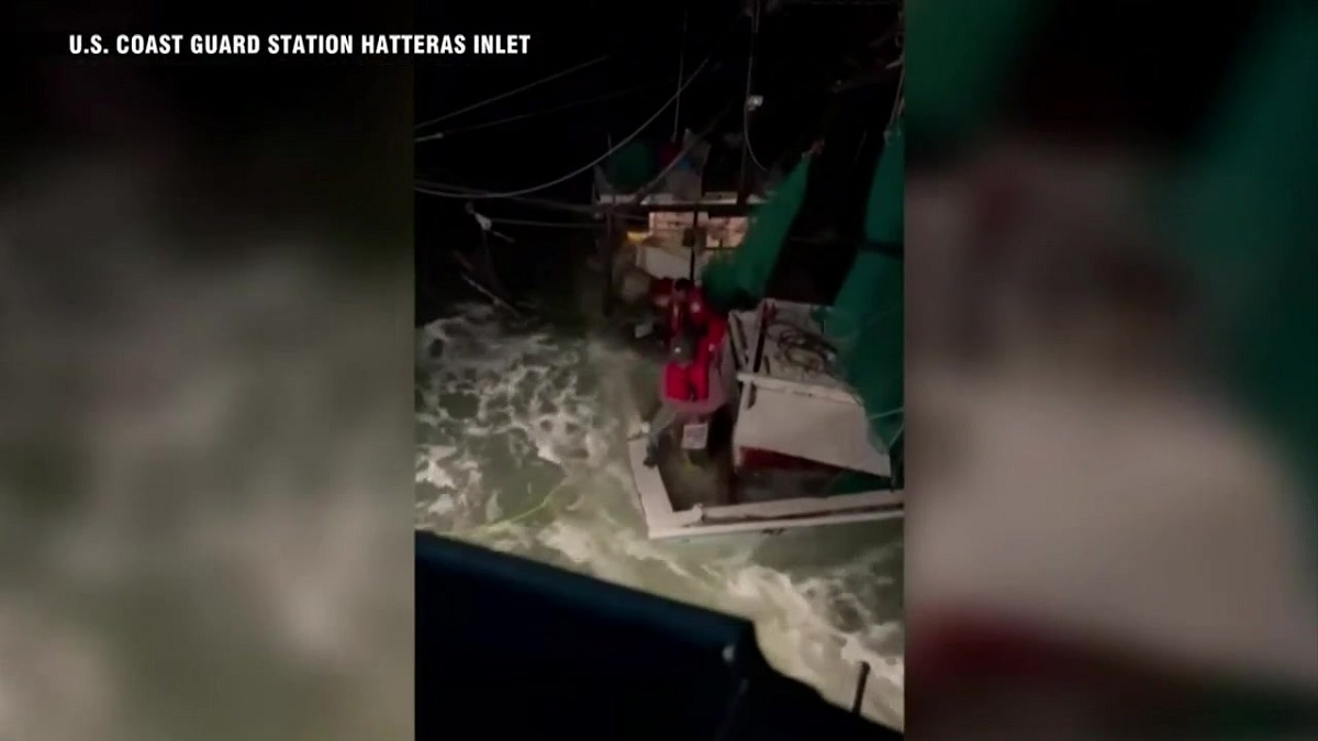 US Coast Guard Rescues 2 Fishermen From Sinking Boat In North Carolina ...