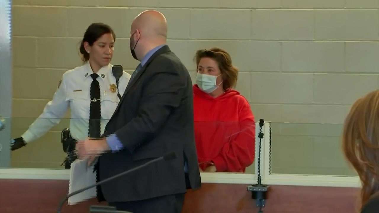 School bus driver charged with OUI, child endangerment after being ...