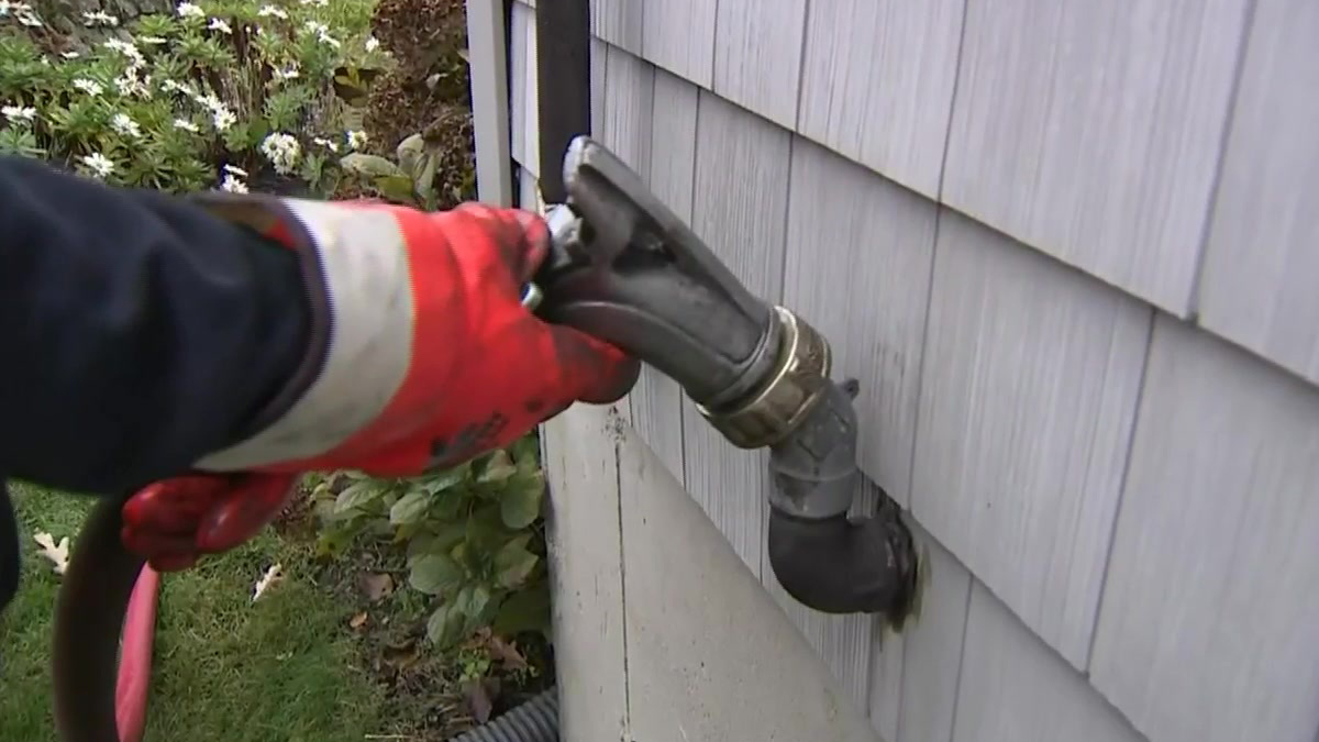 Government shutdown threatens to delay home heating aid for millions of low-income families