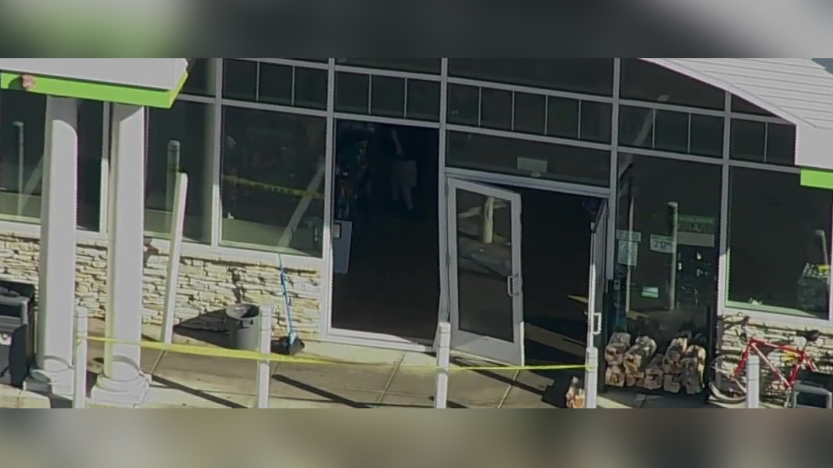 Driver crashes into Wakefield Cumberland Farms Boston News, Weather