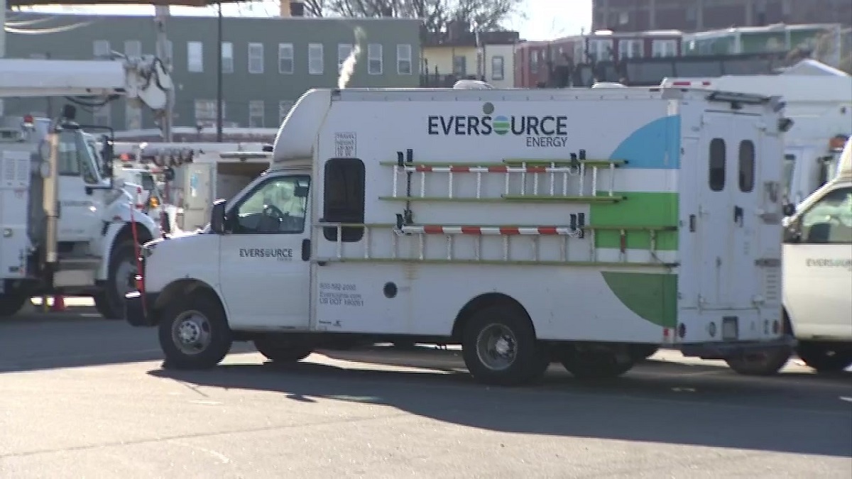 Power companies preparing for widespread outages as heavy winds, rain