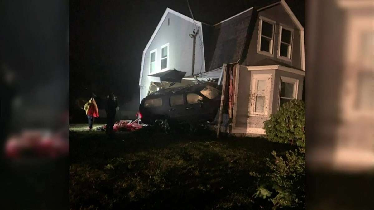 Drunk driver crashes into home in Stow, displacing a family of five ...