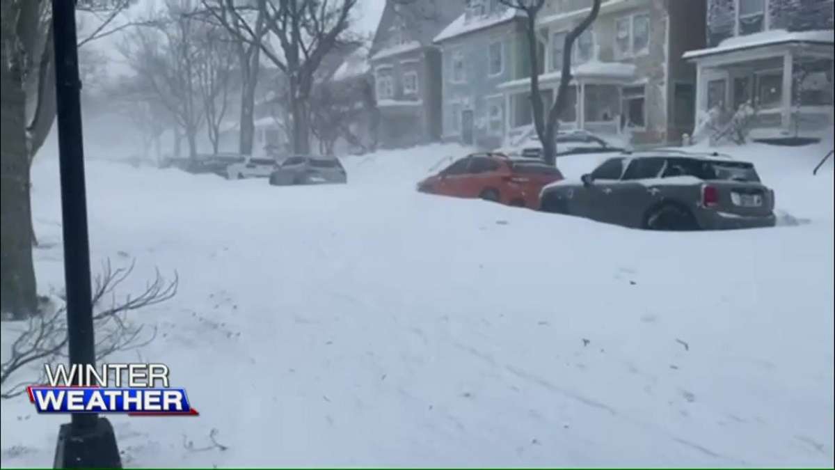 Winter storm kills 37 people across the US, leaves thousands without ...