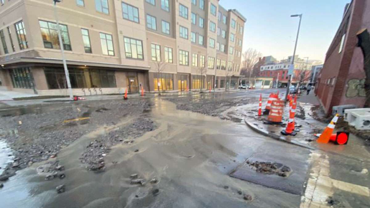 Crews responding to massive water main break in Roxbury - Boston News ...