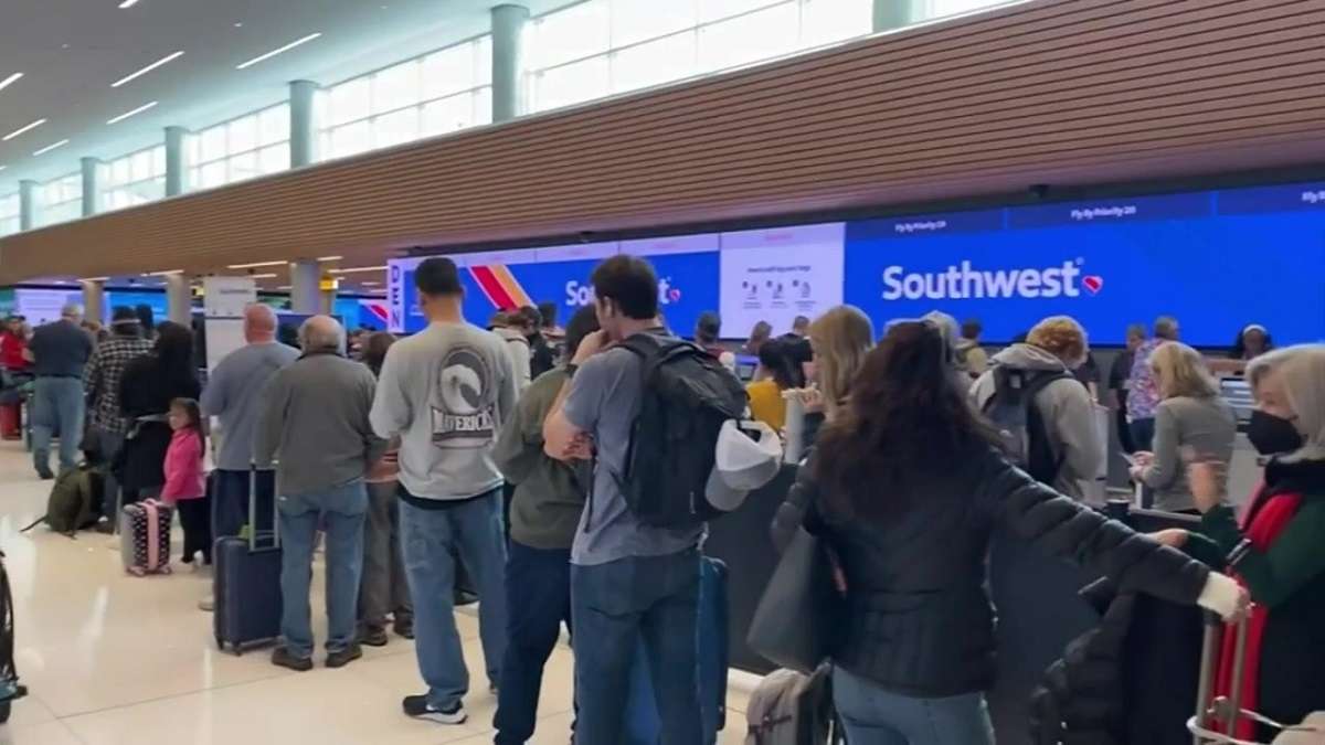 More than 1,200 Tuesday flights already canceled as winter weather hits ...