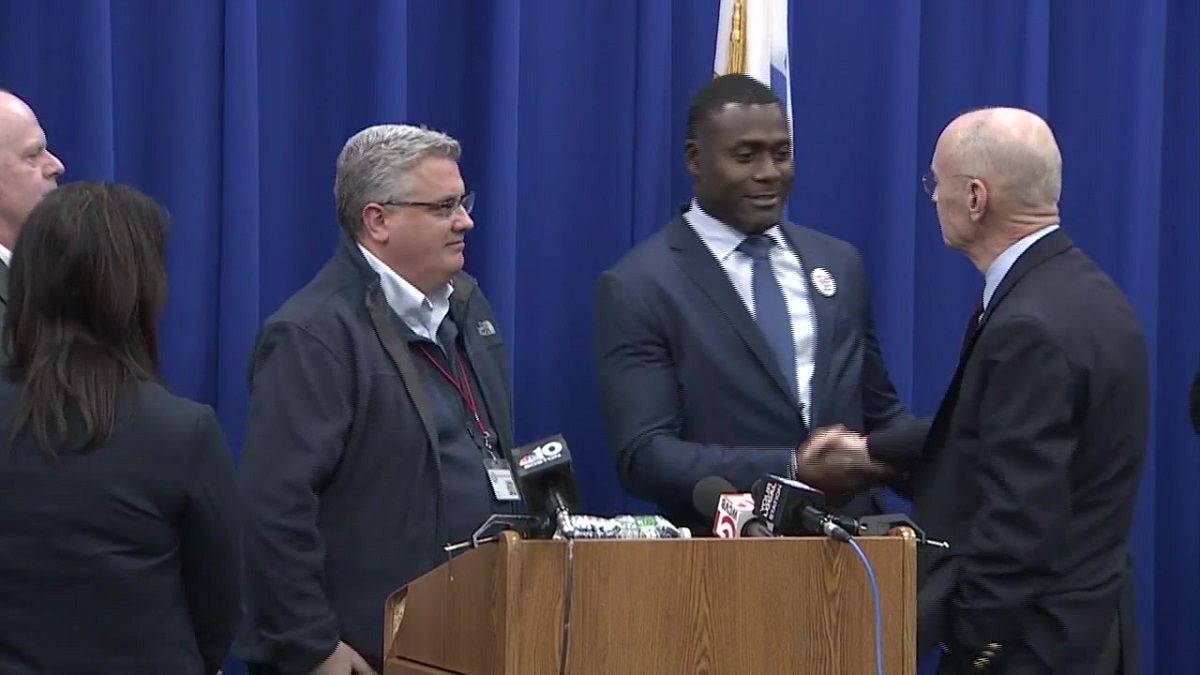 Wayland Public Schools superintendent accuses district of