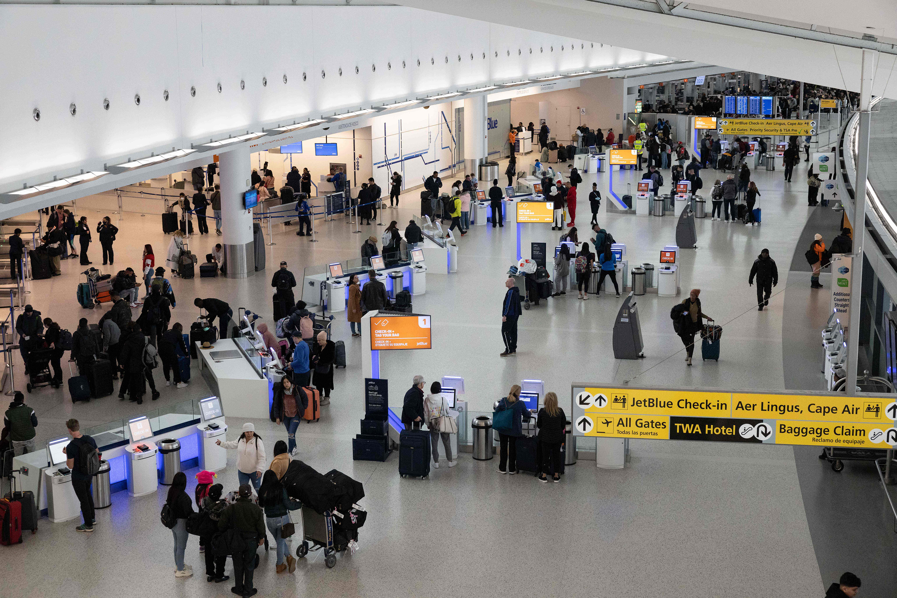 Power outage disrupts New York’s JFK Airport Terminal 1 - Boston News