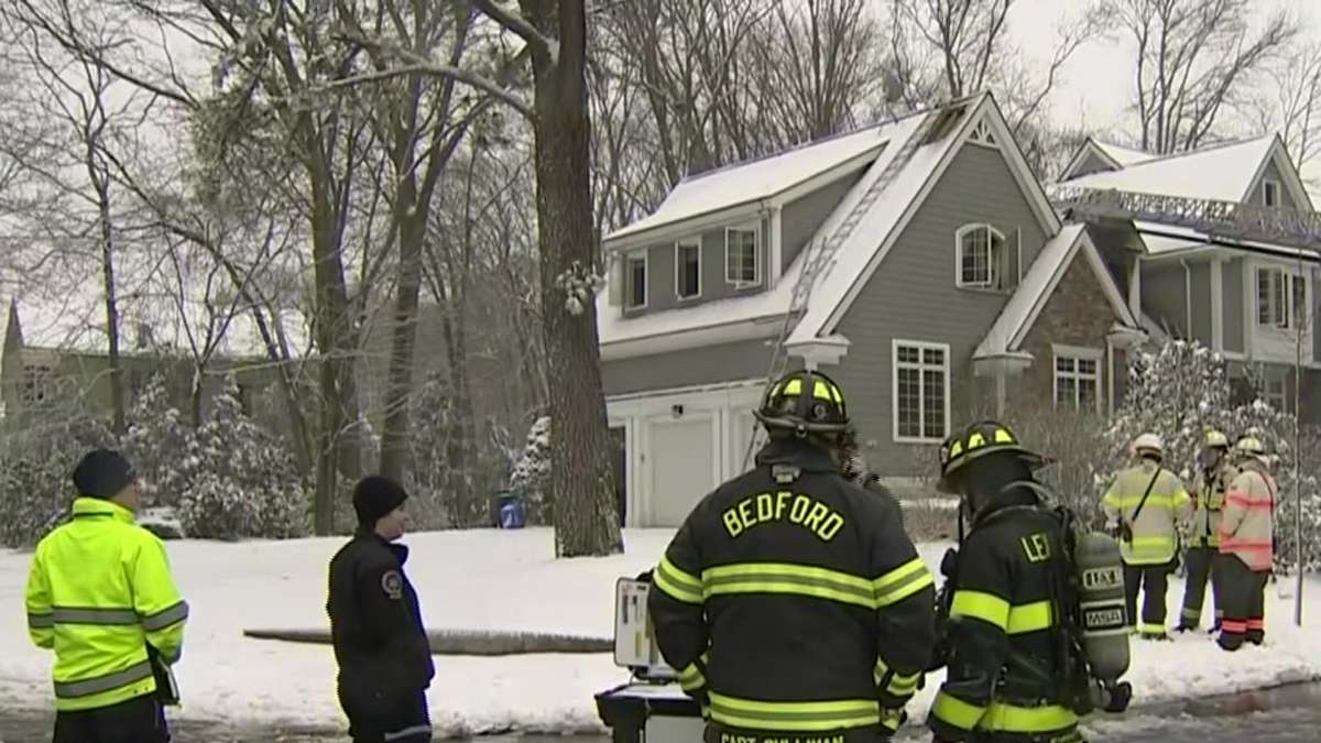 Lexington FD: Residents able to evacuate after house fire burns through ...
