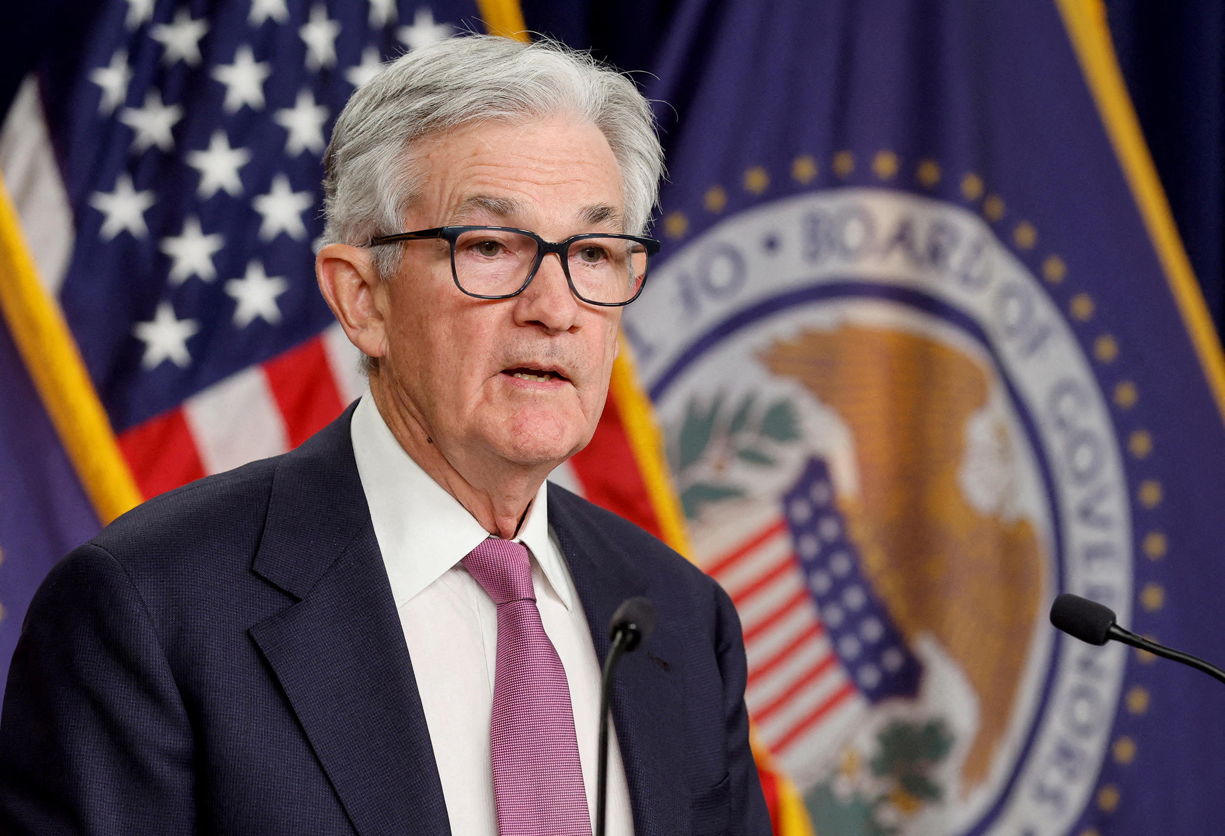 Fed projects one rate cut this year as Powell vows to stay on until DOJ investigation is finished