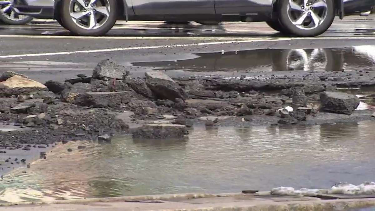 Water main break snarls traffic in Newton - Boston News, Weather ...