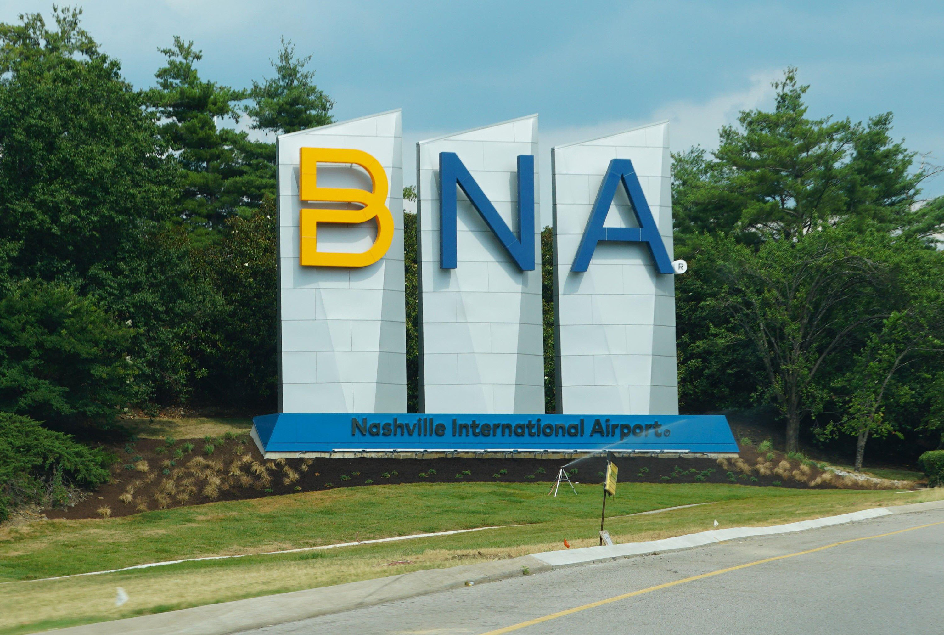 Noxious odor at Nashville airport leads FAA to issue a temporary ground