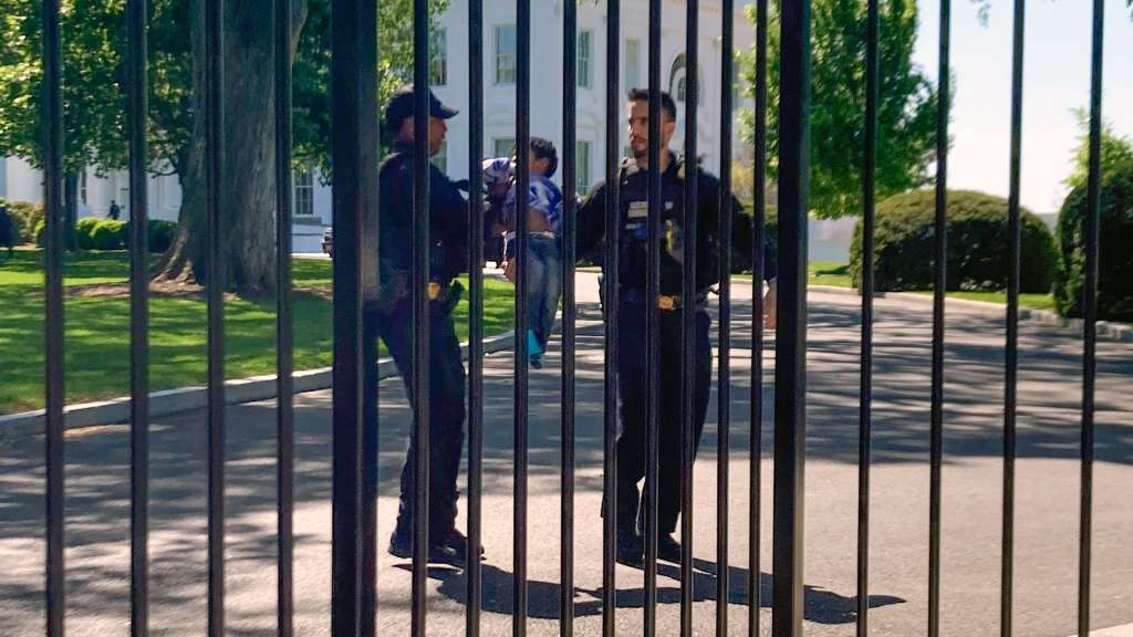 Tiny troubles: Toddler infiltrates White House grounds - Vimarsana News