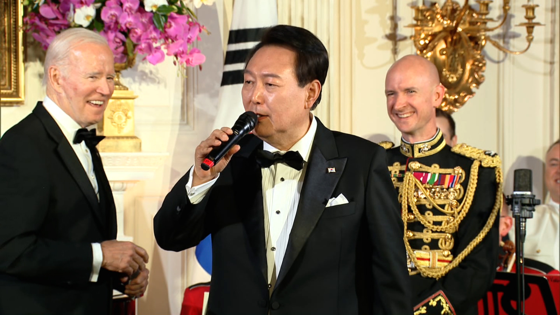 Don McLean offers duet with South Korean president who sang ‘American Pie’ to Biden