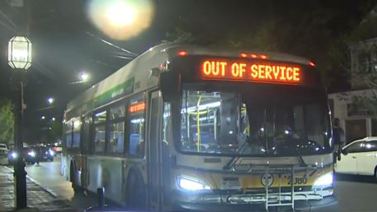 Transit police Rider punches MBTA driver for asking to put bike on