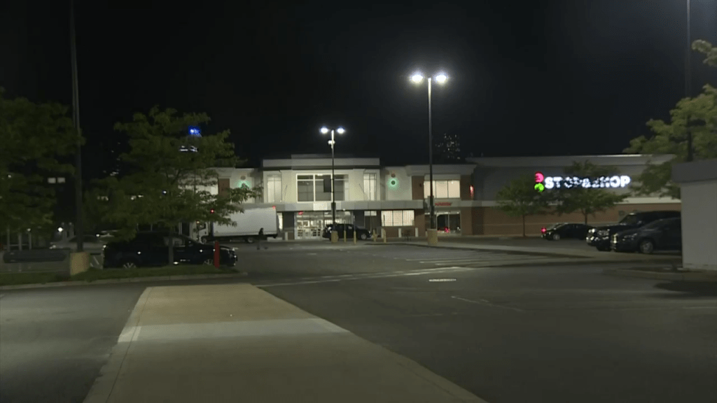 Police Man arrested in connection with stabbing near South Bay Mall in Dorchester Police Man arrested in connection with stabbing near South Bay Mall in Dorchester