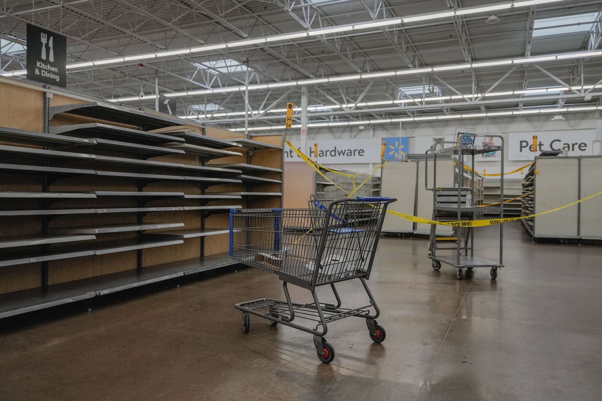 The real reasons stores such as Walmart and Starbucks are closing in ...