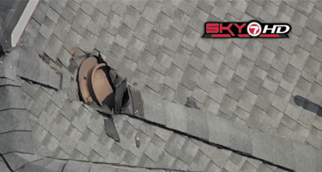 'Underground explosion' shatters windows, leaves crater in road and manhole covering embedded in building's roof in Somerville – Boston News, Weather, Sports - Vimarsana News