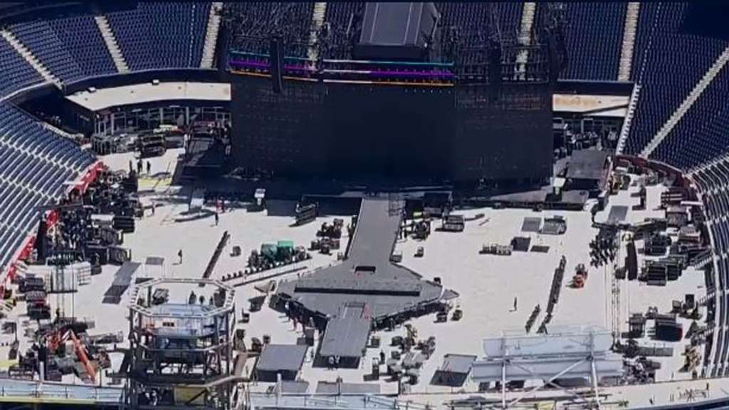 Stage set for Taylor Swift concerts at Gillette Stadium Paktweet