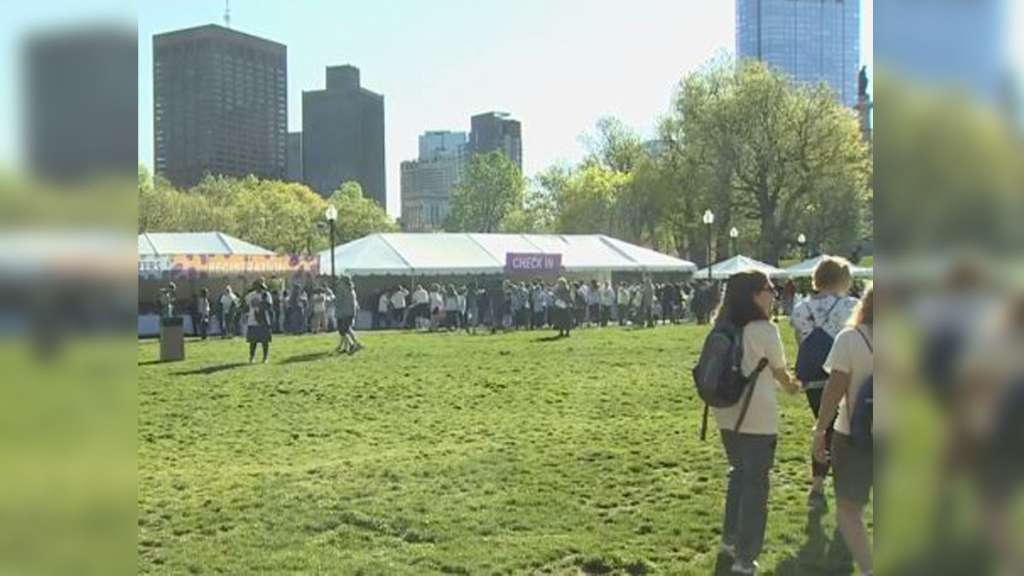 Thousands lacing up for annual Walk for Hunger in Boston