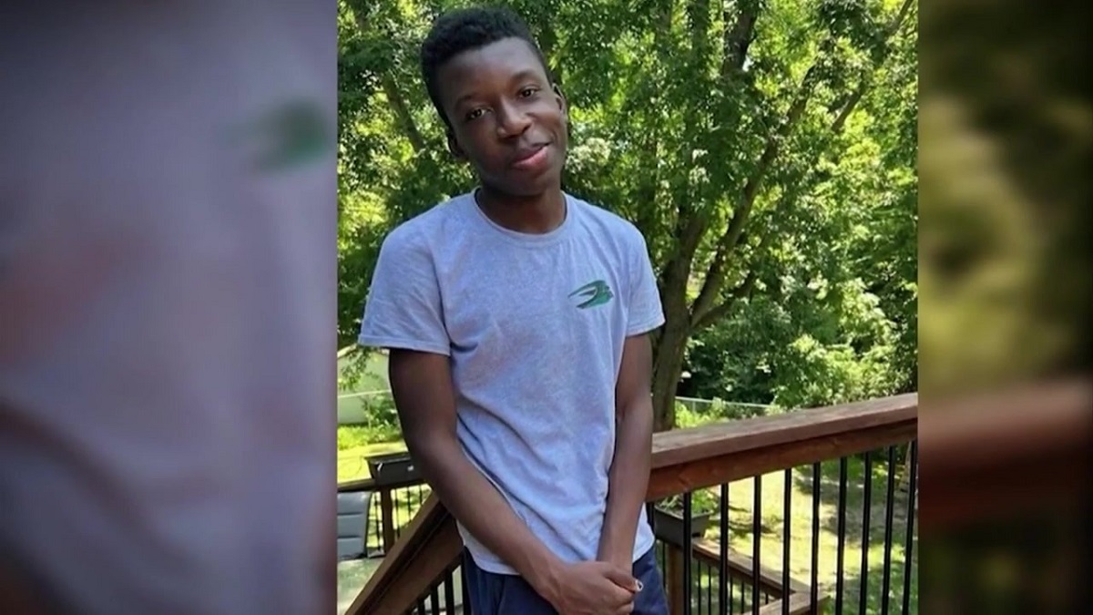 Kansas City teenager Ralph Yarl recounts being shot after he rang the