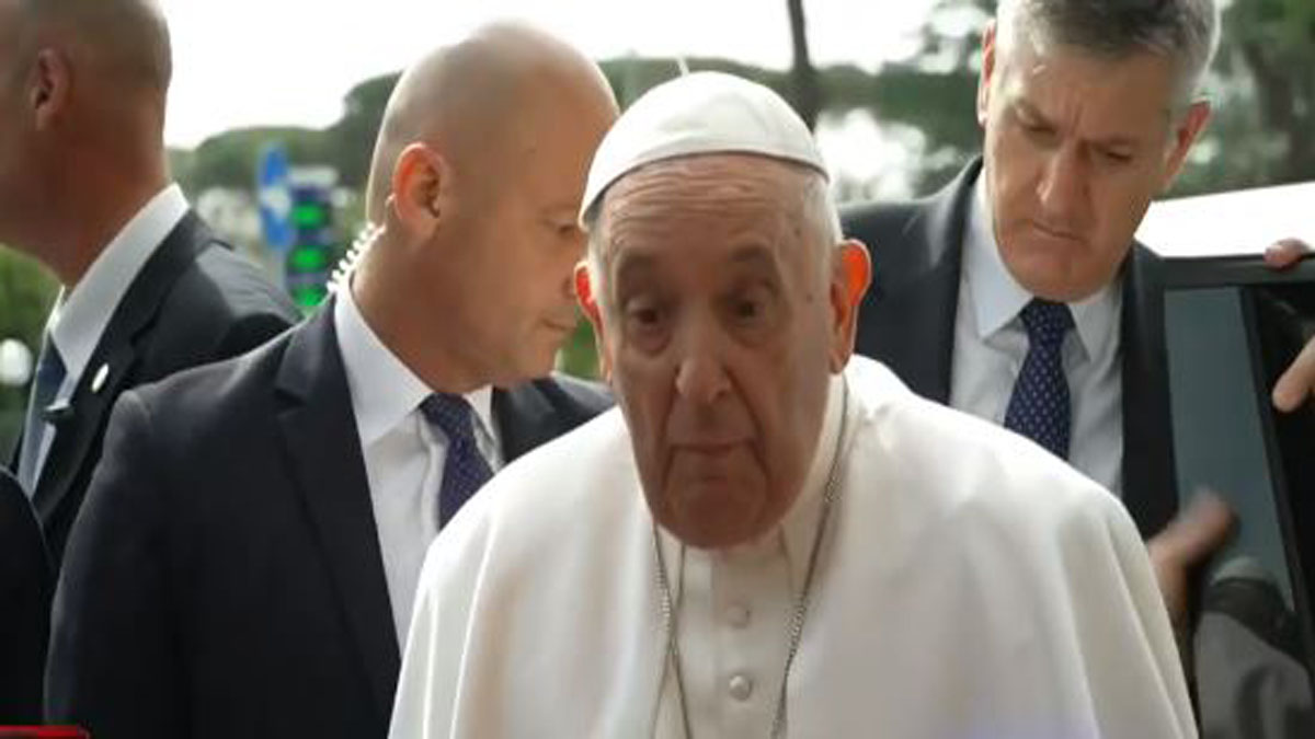 Ailing Pope Francis Meets With European Rabbis And Condemns ...