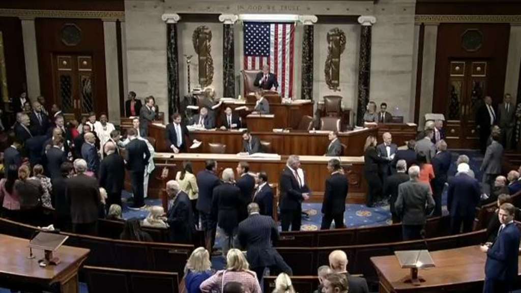 After sailing though House on bipartisan vote BidenMcCarthy debt ceiling deal now goes to Senate