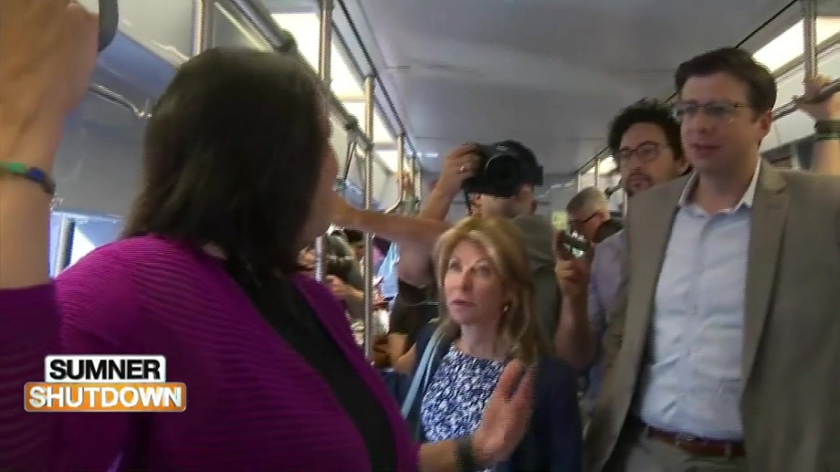 Mass. officials reiterate call to ‘ditch the drive’ as Sumner Tunnel