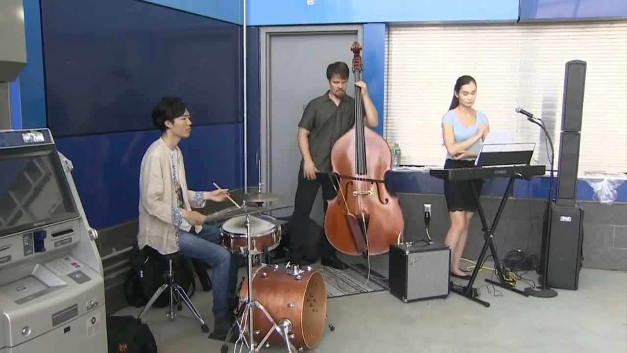 Berklee musicians jazz up Blue Line commute, to perform at stations