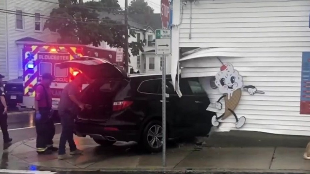 Car crashes into ice cream shop in Gloucester Boston News Weather Sports WHDH 7News Car crashes into ice cream shop in Gloucester Boston News Weather Sports WHDH 7News