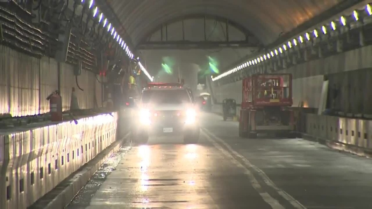 City, State Leaders Tour Sumner Tunnel Ahead Of Scheduled Reopening ...