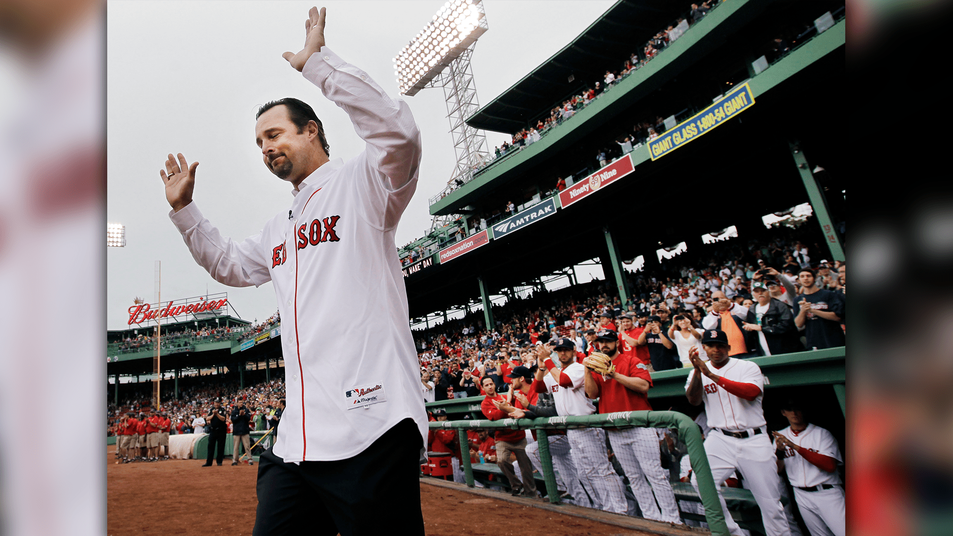 Red Sox say Tim Wakefield is in treatment, asks for privacy after