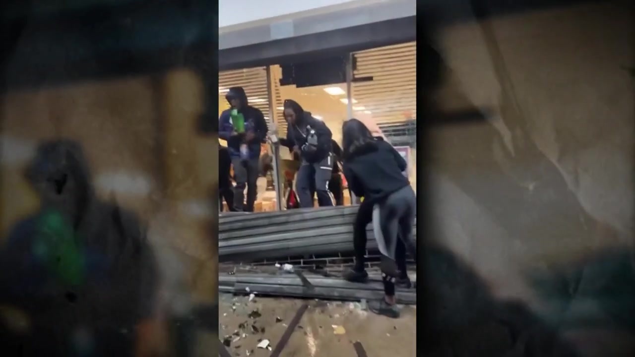 All liquor stores closed in Philadelphia after multiple stores were