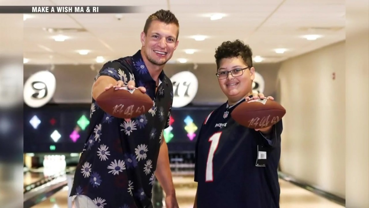 Rob Gronkowski teams up with MakeAWish to teens wish come true Boston News Weather Sports WHDH 7News Rob Gronkowski teams up with MakeAWish to teens wish come true Boston News Weather Sports WHDH 7News