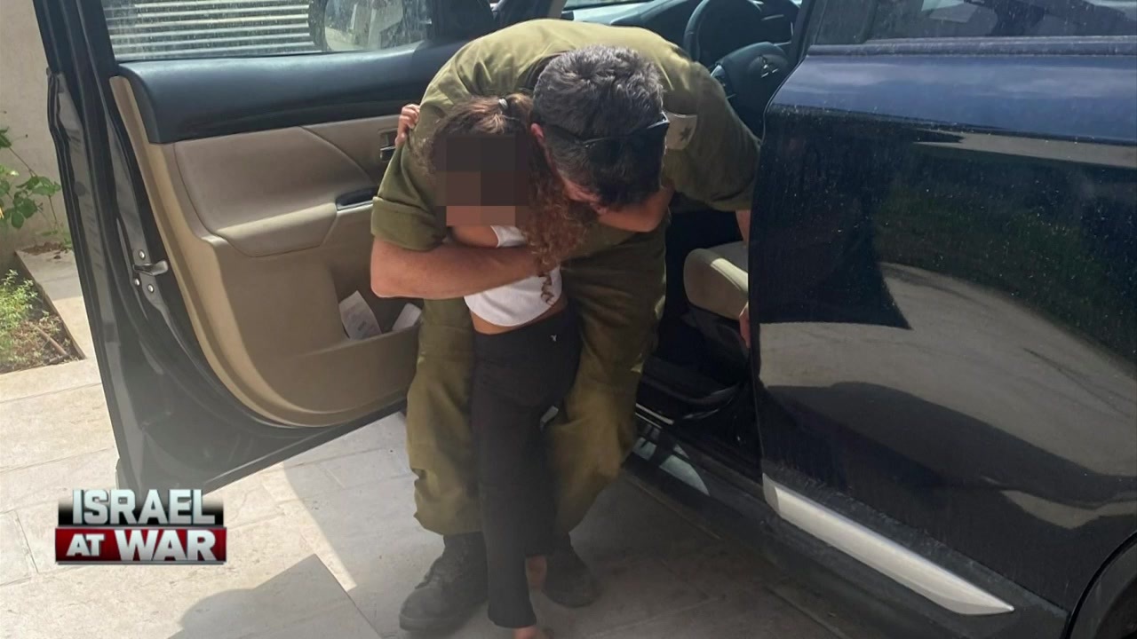 以色列士兵在马萨诸塞州停留，将家人送回家，分享以色列与哈马斯战争持续期间的情景和场景