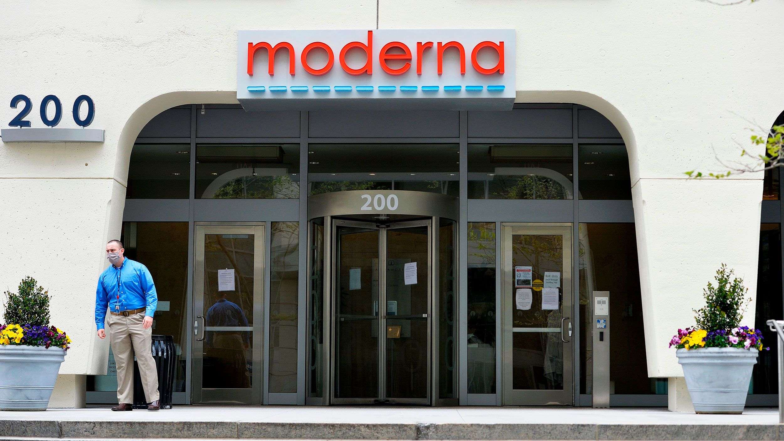 Moderna's flu-Covid combo vaccine elicits 'strong' immune response in Phase 1/2 study, company says - Boston News, Weather, Sports - Vimarsana News