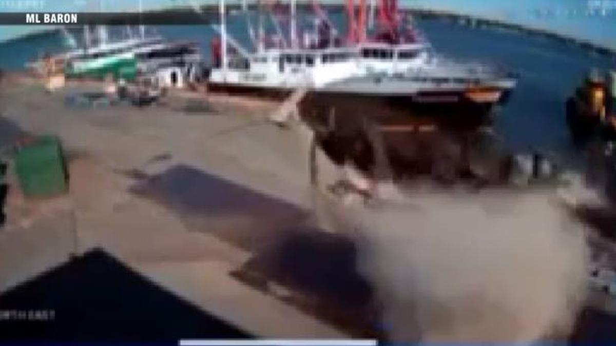 WATCH Video shows moment dock collapses in New Bedford with workers on it  Boston News Weather Sports  WHDH 7News WATCH Video shows moment dock collapses in New Bedford with workers on it  Boston News Weather Sports  WHDH 7News