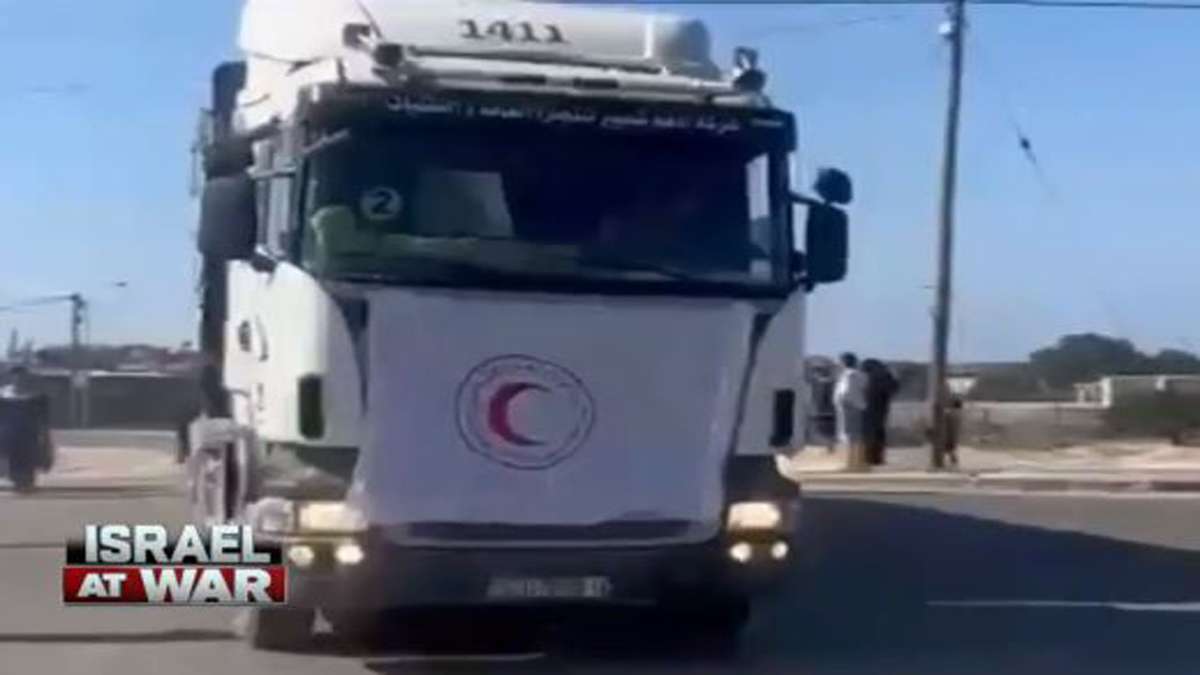 Egypt’s border crossing opens to let a trickle of desperately needed ...