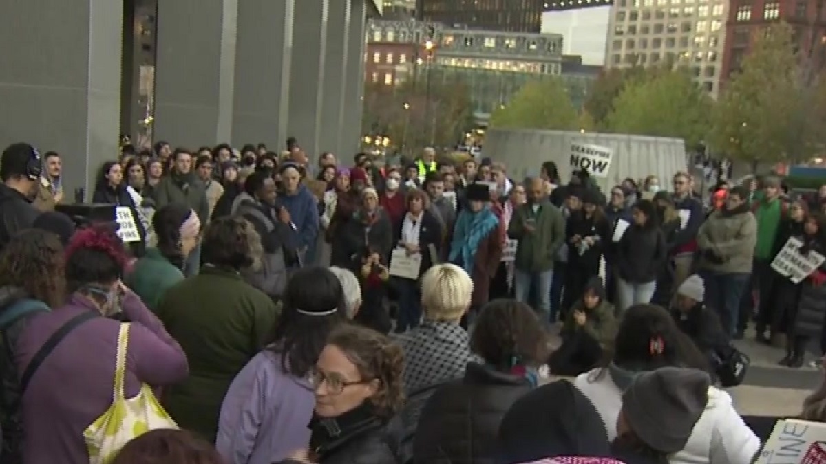 数百人在波士顿的游行集会中呼吁加沙停火