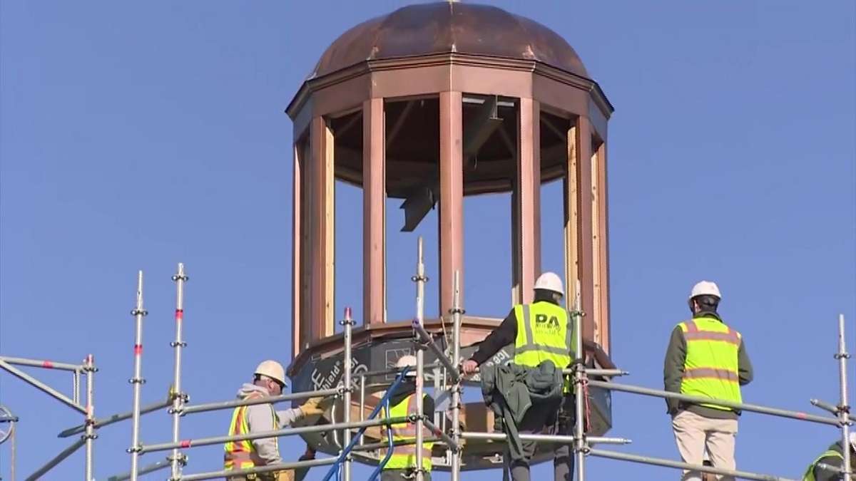 Crews reinstall lantern room at historic Scituate Lighthouse - Boston News, Weather, Sports - Vimarsana News