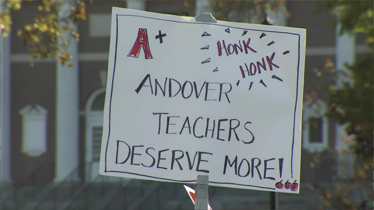 安多弗关闭学校，波士顿举行集会，教师罢工持续进行