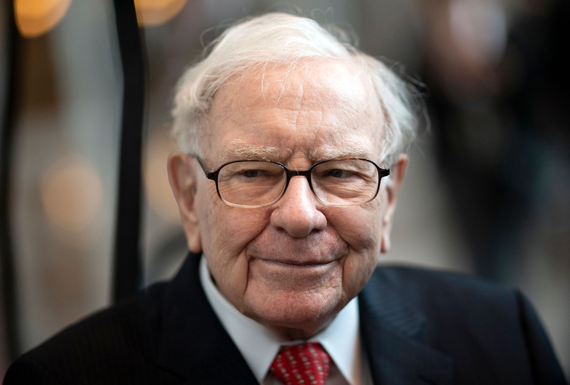 In his annual letter, Warren Buffett tells investors to ignore Wall