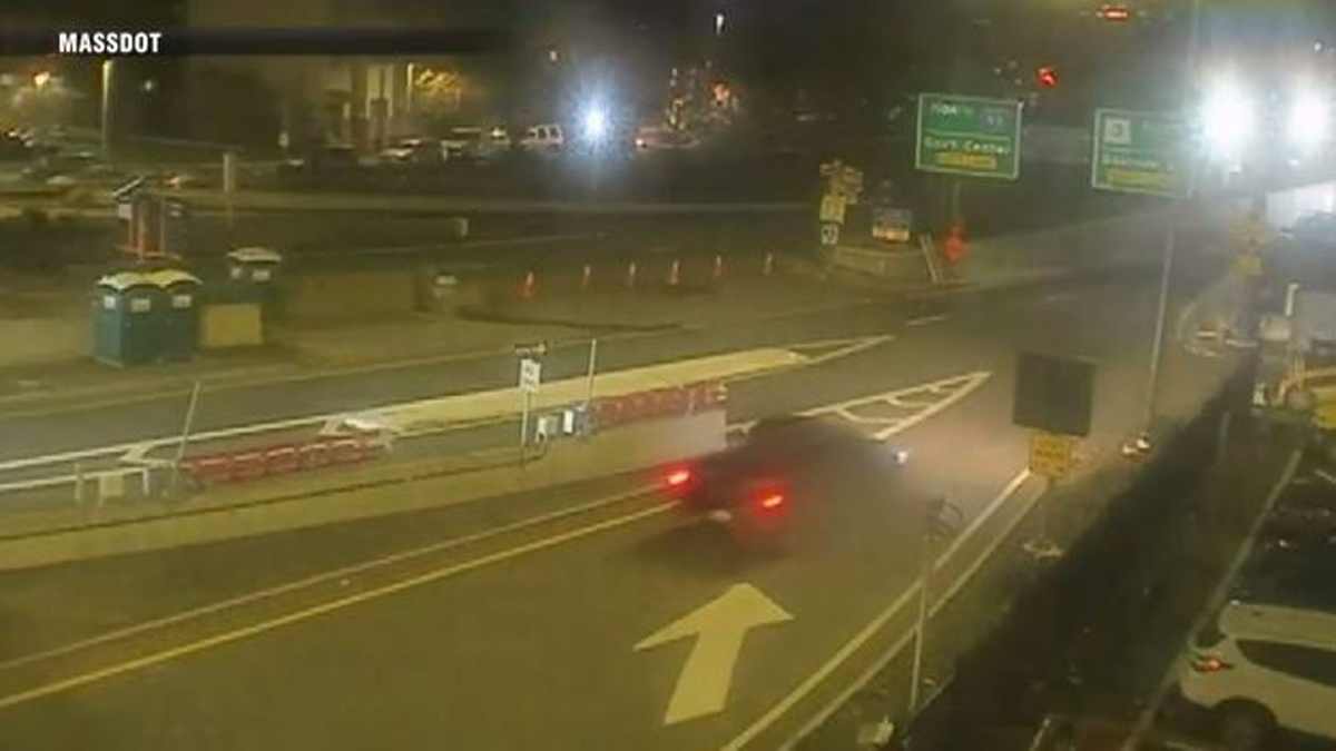 WATCH Shocking video shows moment driver speeds into closed Sumner