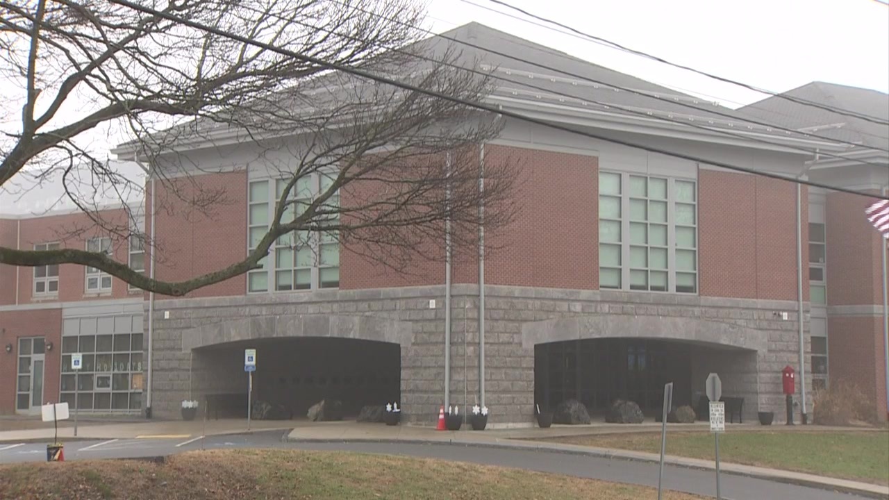 4 Marblehead elementary school staff on leave as district reviews restraint  policies - Boston News, Weather, Sports | WHDH 7News