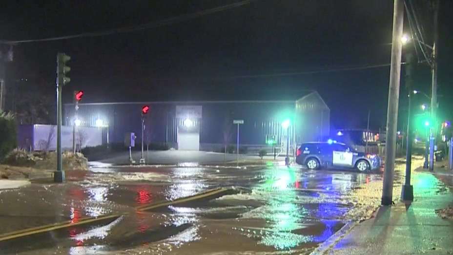 Hundreds of residents without water, part of Route 28 closed in Brockton after overnight water main break - Boston News, Weather, Sports - Vimarsana News