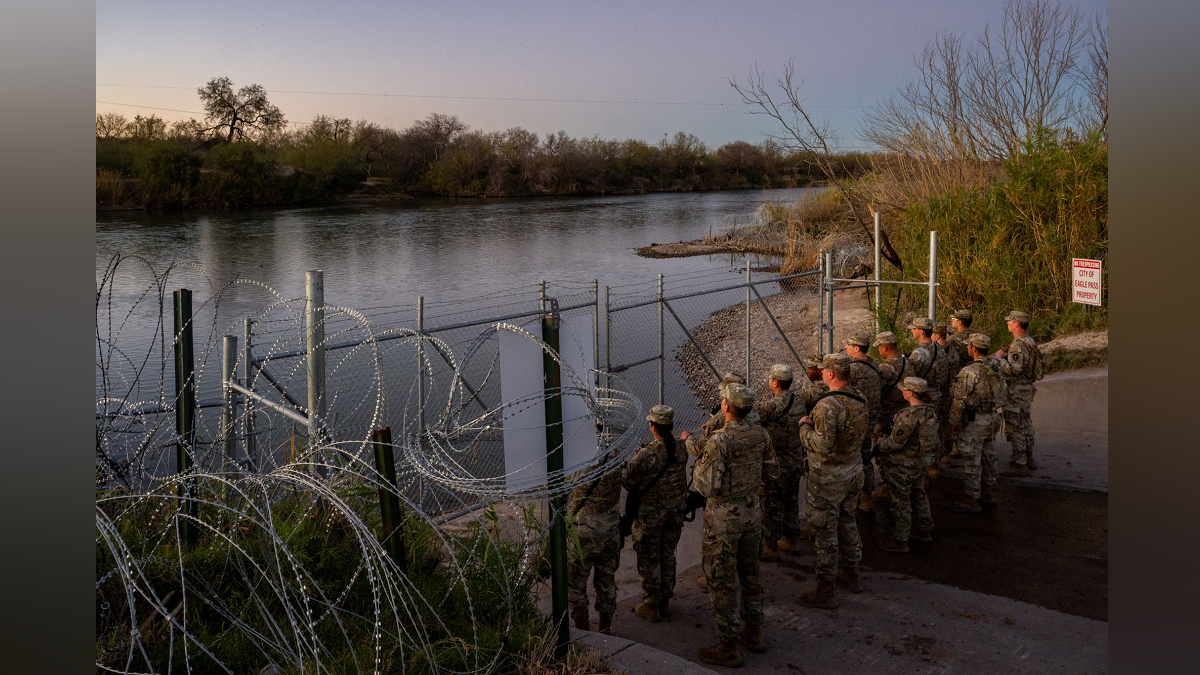 Texas authorities have begun arresting migrants at a public park near the US-Mexico border, official says - Boston News, Weather, Sports - Vimarsana News